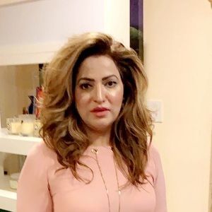 Meet your Posher, Saira